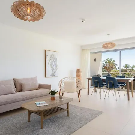 Apartment Snazzy Varandas Do Castelo - One Bedroom Sleeps 2 Person *